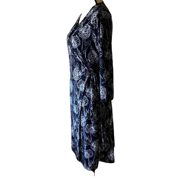 BANANA REPUBLIC Black & White Floral Wrap Dress Wrinkle Resistant Goth NWOT - Picture 11 of 15
